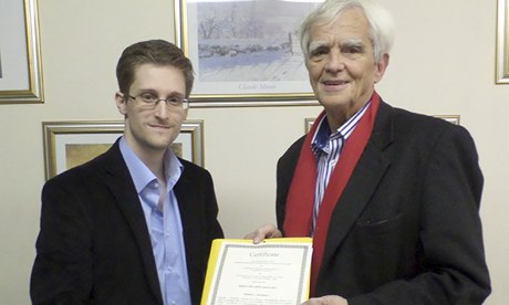 Carta de Snowden a Ströbele Ströbele y Snowden
